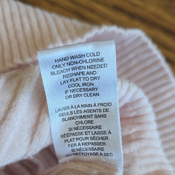 T Tahari Soft Pink Lightweight Ribbed Sweater - Women's Size M - Picture 9 of 9